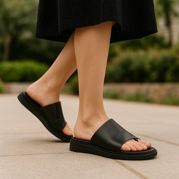 Eileen Fisher Women Sandals Size 8.5 Black Leather Slide Minimalist Comfort Boho - Picture 1 of 8